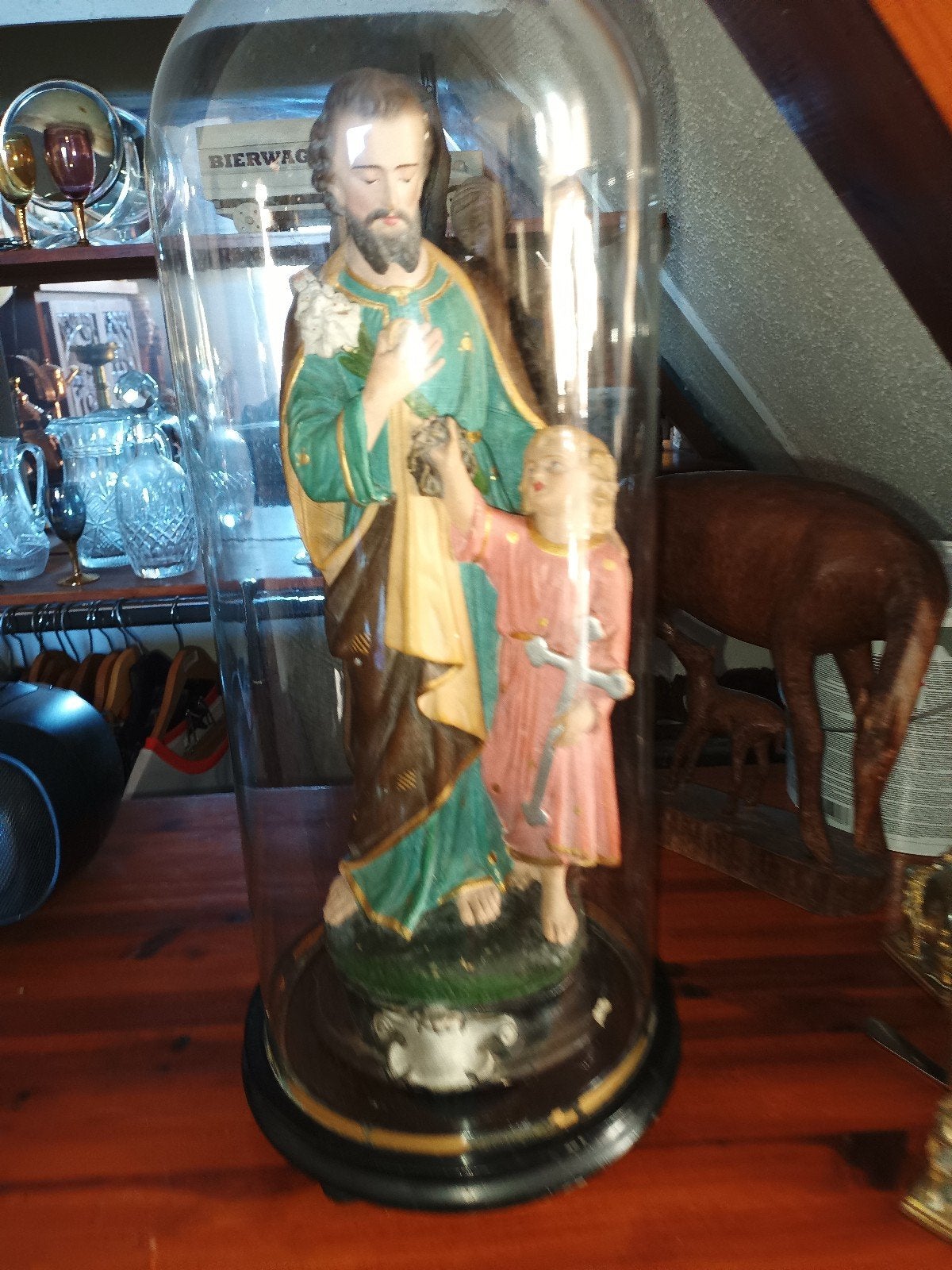 Antiek beeld Jozef met kind onder glazen stolp, Ophalen of Verzenden
