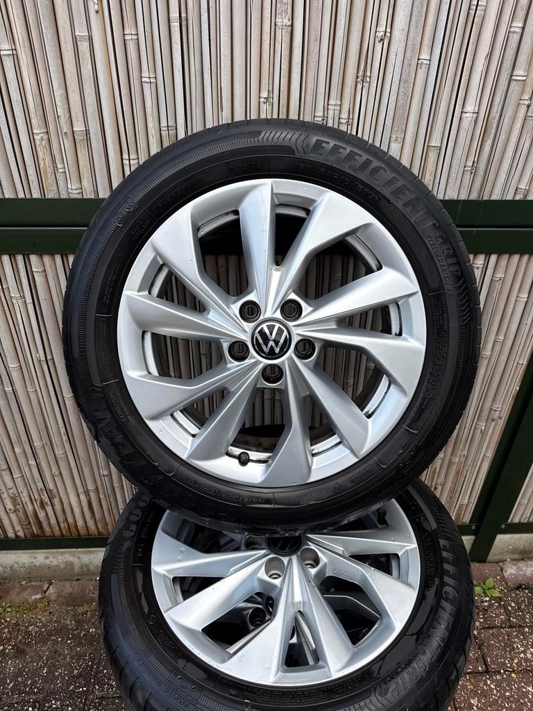 16 inch originele VW Polo velgen met zomerbanden, Gebruikt, 16 inch, Banden en Velgen, Ophalen of Verzenden