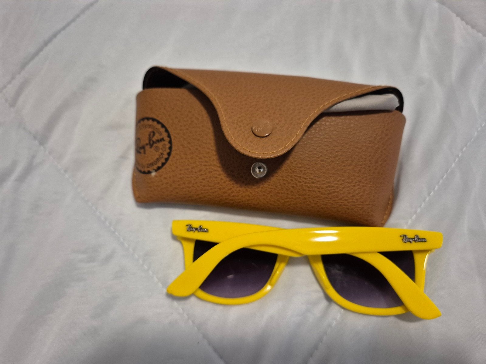 Ray ban zonnebril, Zonnebril, Geel, Ophalen of Verzenden, Zo goed als nieuw