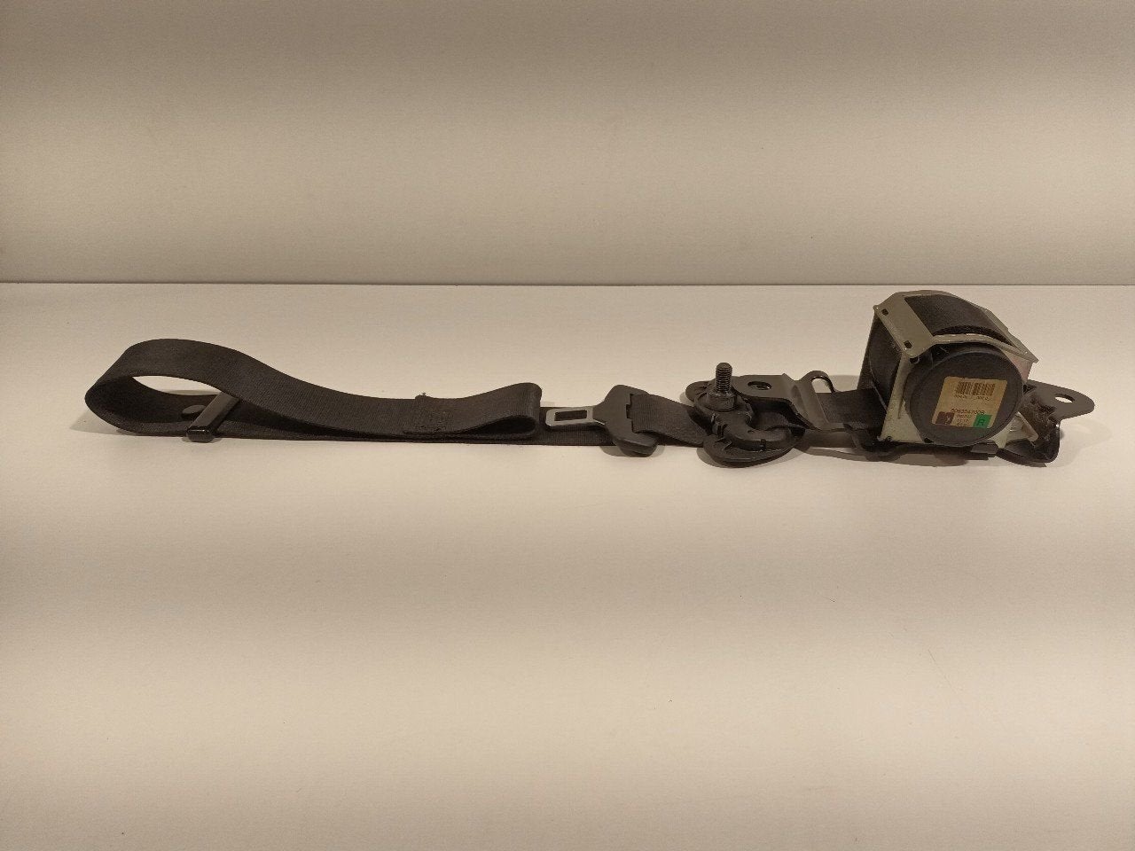 Veiligheidsgordel rechts voor Mini Clubman, Auto-onderdelen, Onderdelen@venauto.nl, Van der Ven Autorecycling B.V., Gebruikt, Ettenseweg 76, 4706 PB Roosendaal, The Netherlands