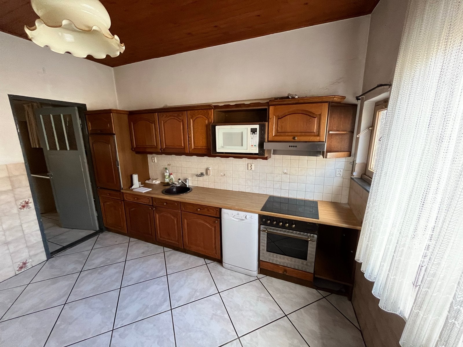 Gratis af te halen keuken inclusief apparatuur, Huis en Inrichting, Gebruikt, Bruin, Enkelwandige keuken, Ophalen of Verzenden