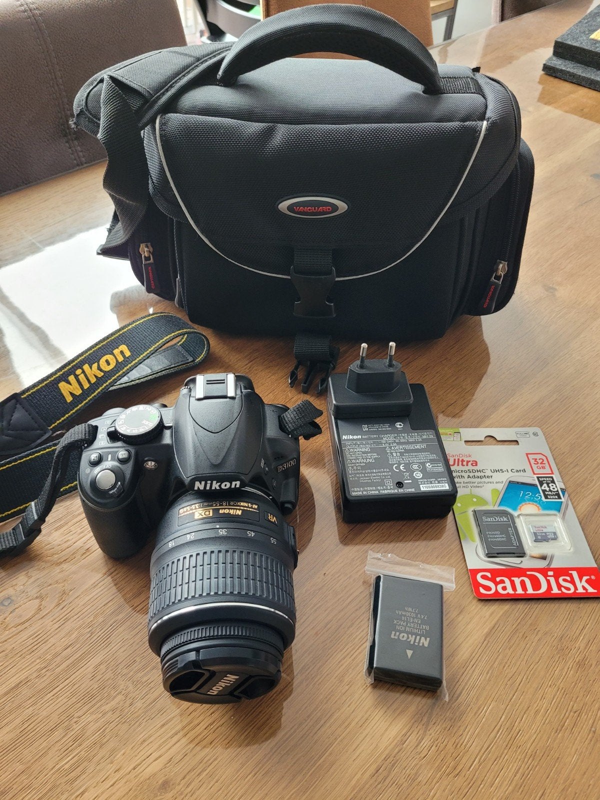 Nikon D3100, Audio, Tv en Foto, Fotocamera's Digitaal, Ophalen, Nikon, 8 keer of meer