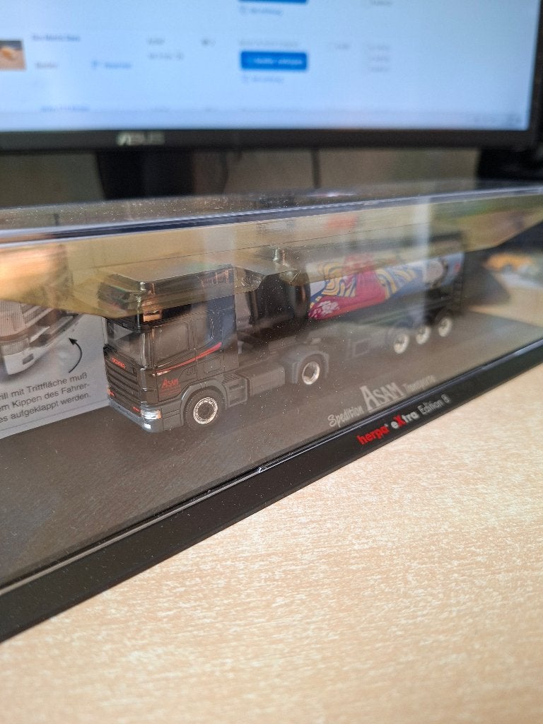 Herpa Scania ASAM kipper in vitrinebox, Ophalen of Verzenden, Zo goed als nieuw, Bus of Vrachtwagen, Herpa