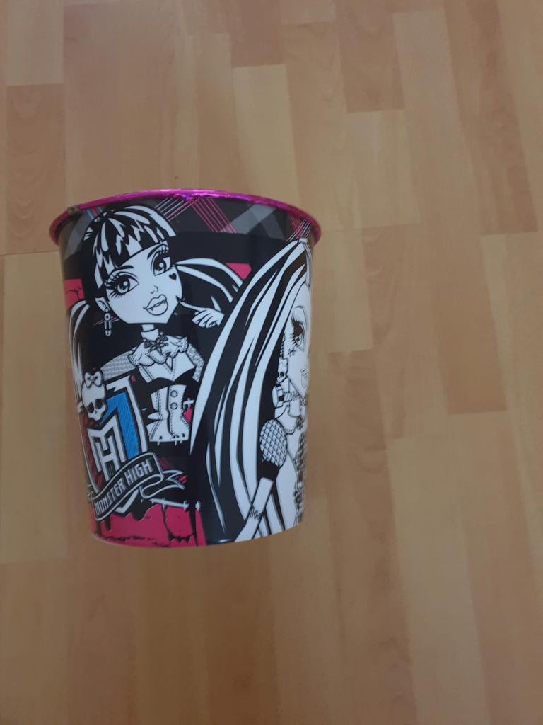 Prullenbak Monster High, Minder dan 10 liter, Ophalen, Zo goed als nieuw, Minder dan 50 cm