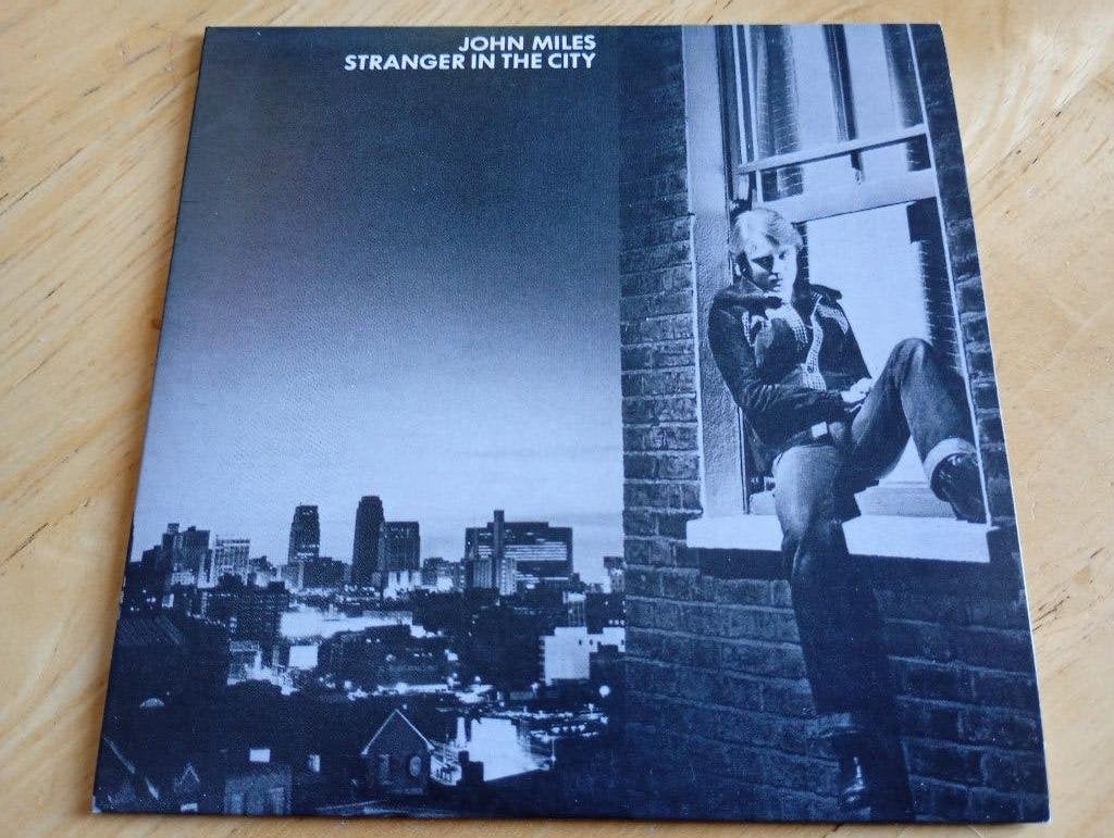 CD John Miles - Stranger In The City + 4 extra tracks, Verzenden, Zo goed als nieuw, Poprock
