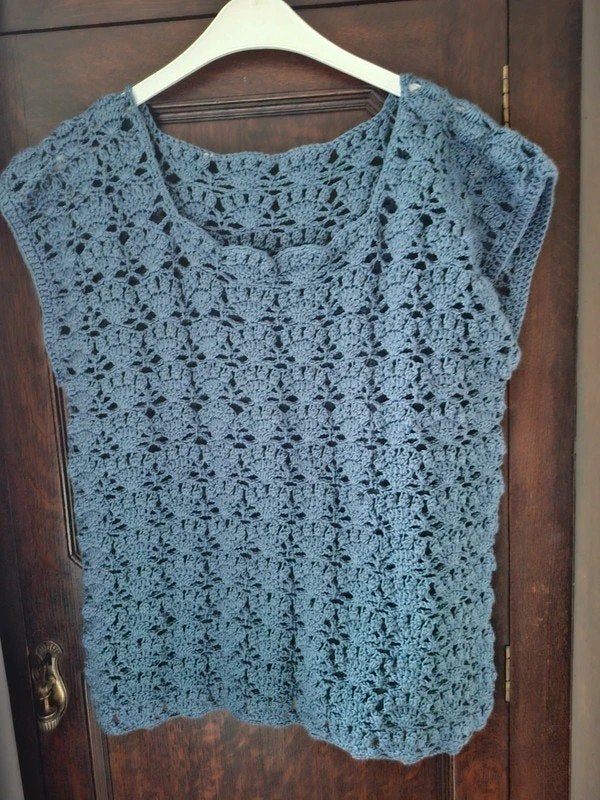 CROCHET TRUI MT 44 NIEUW HANDGEMAAKT, Kleding | Dames, Ophalen of Verzenden, Nieuw, Maat 42/44 (L), Blauw