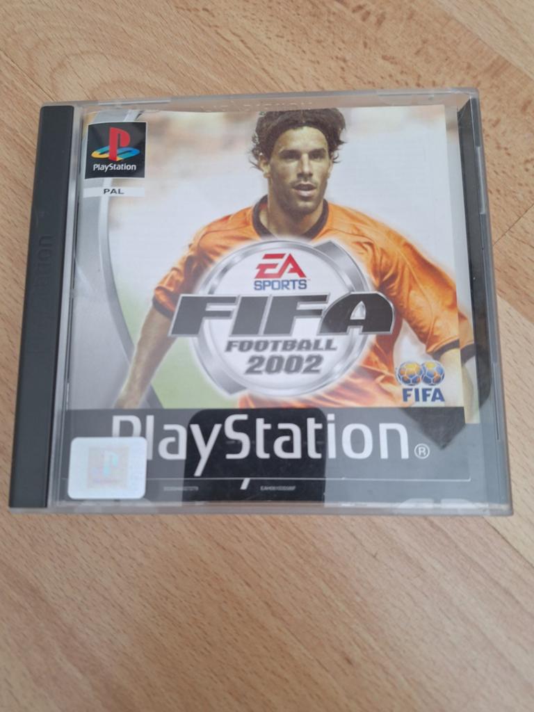 PS1 FIFA 2002, Spelcomputers en Games, Games | Sony PlayStation 1, 3 spelers of meer, Ophalen of Verzenden, Sport, Vanaf 3 jaar