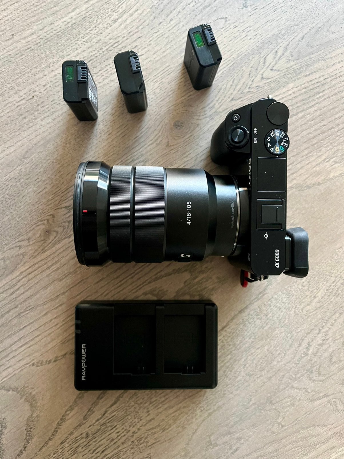 Sony a6000 + 18-105 F4 G OSS, Audio, Tv en Foto, Ophalen of Verzenden, Zo goed als nieuw, Sony, 8 keer of meer