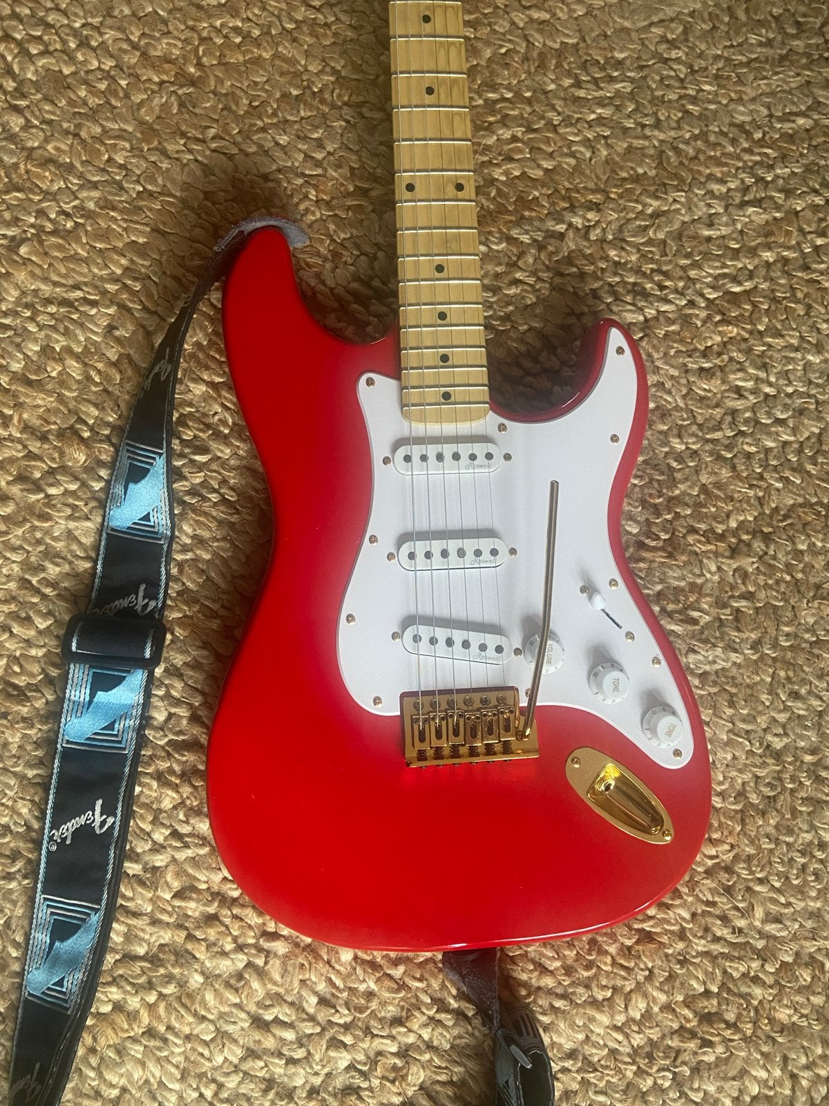 Stratocaster ST-59 Tribute Series Elektrische Gitaar, Met versterker, Zo goed als nieuw, Solid body, Ophalen