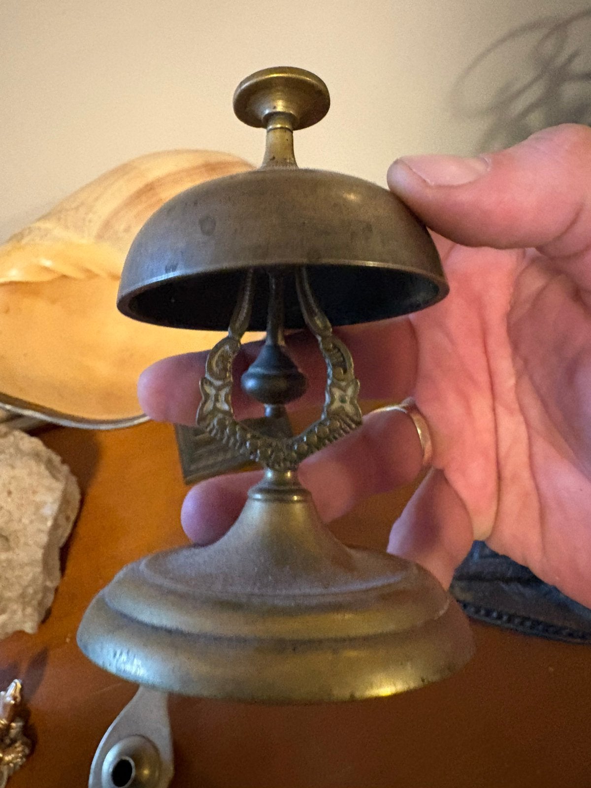 Bijzondere vintage hotelbel / receptiebel rijk gedecoreerd, Antiek en Kunst, Ophalen