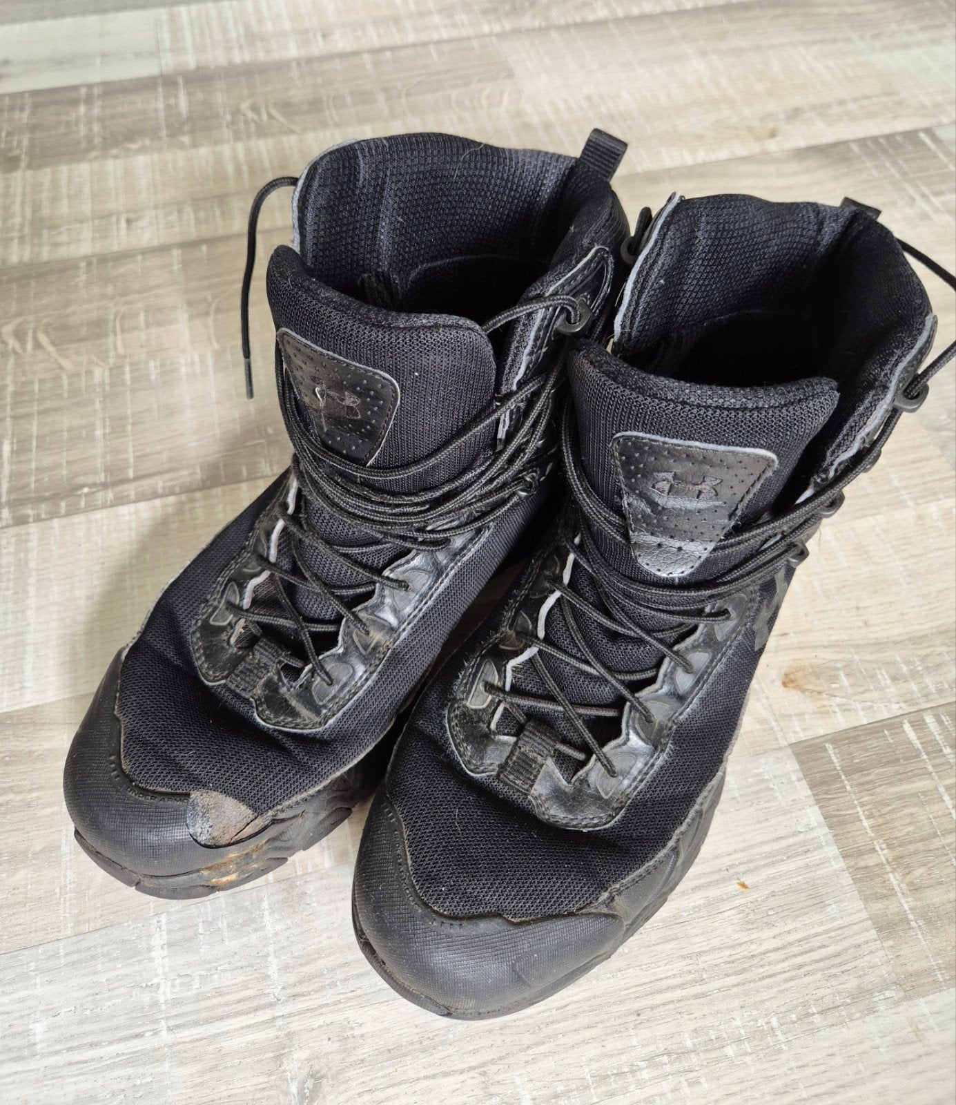 Under Armour schoenen / laarzen - Maat 44, Zwart, Boots, Under Armour, Ophalen of Verzenden