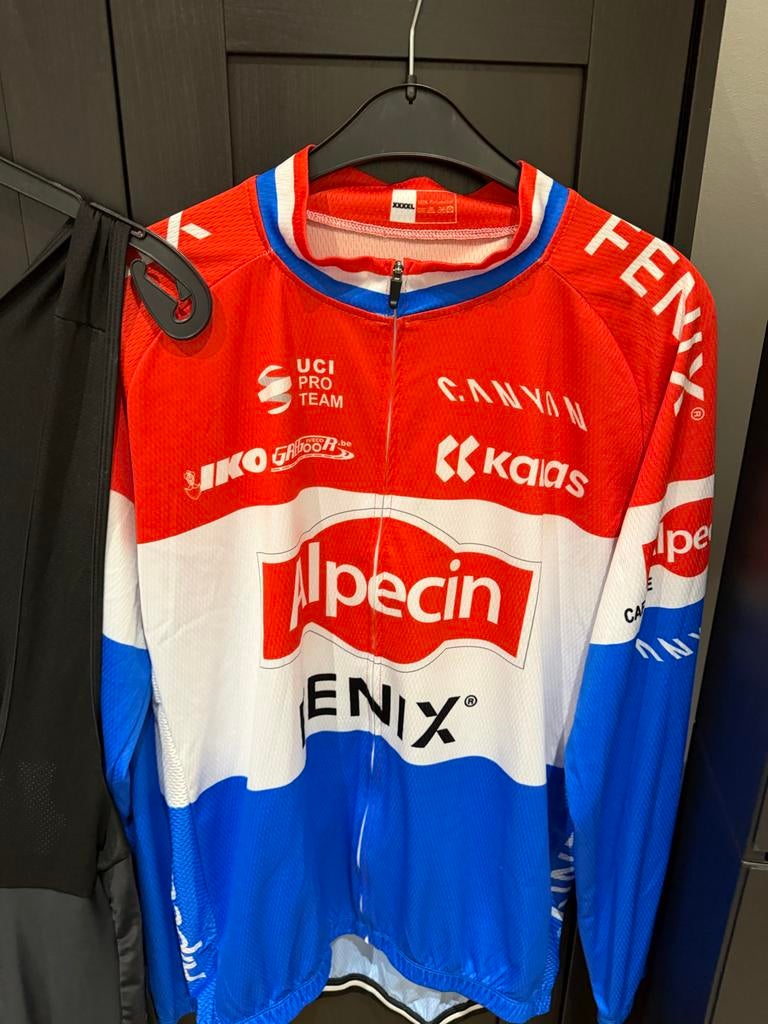 Replica wielerset Mathieu van der Poel Nederlands kampioen, Fietsen en Brommers, Fietsaccessoires | Fietskleding, Ophalen of Verzenden