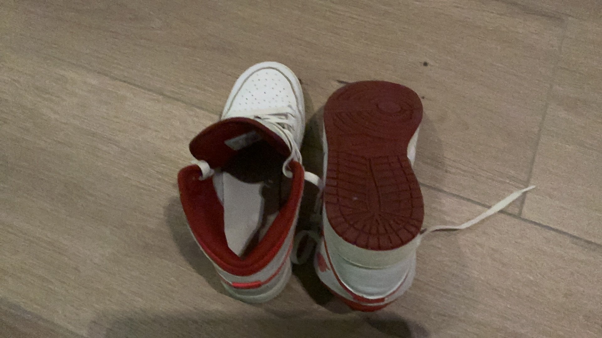 Nike air jordan mid maat 38, Kinderen en Baby's, Ophalen of Verzenden, Zo goed als nieuw