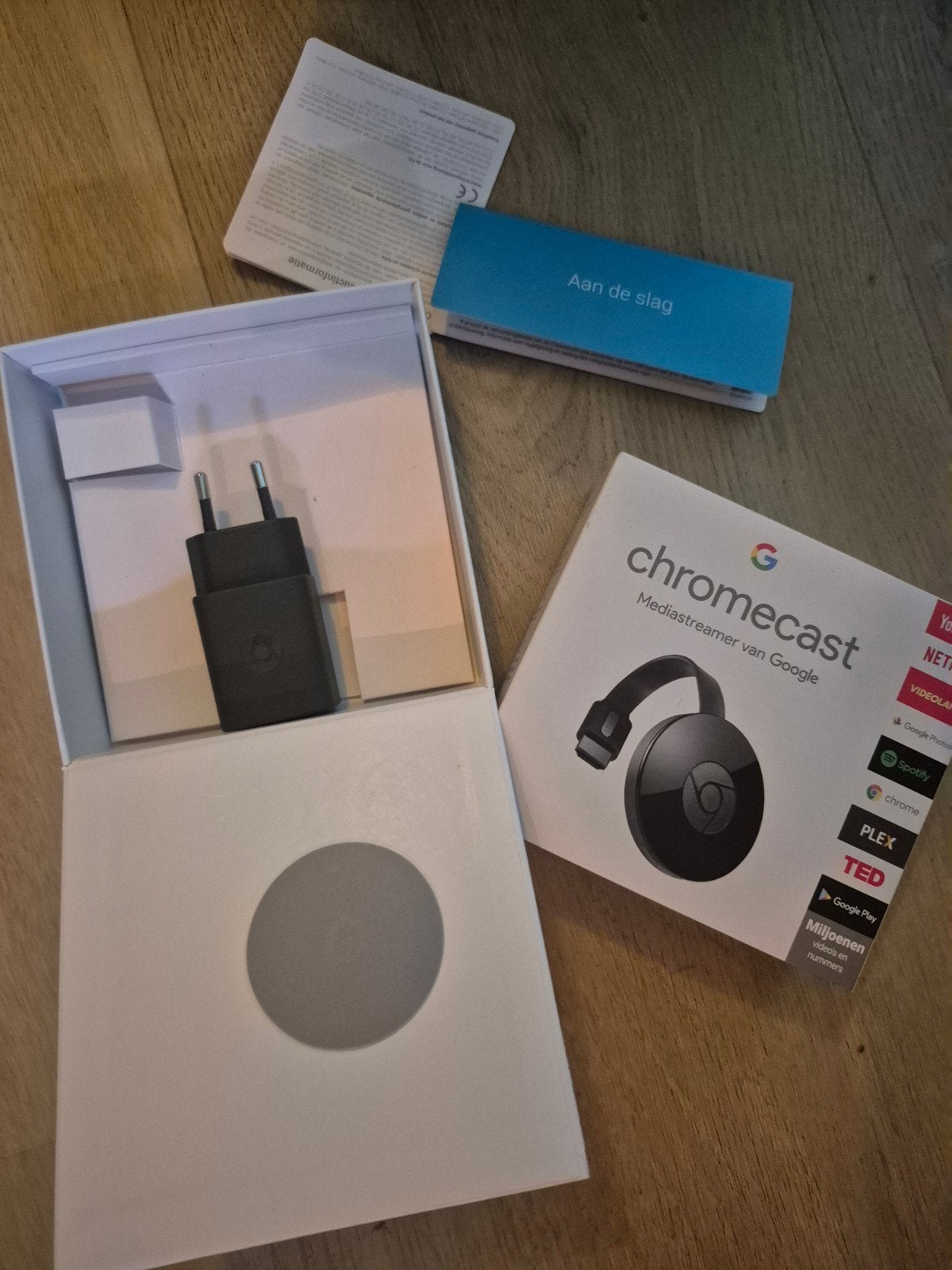 Google Chromecast Mediaspeler - Zo goed als nieuw, Ophalen of Verzenden, Zo goed als nieuw, HDMI, Zonder harde schijf