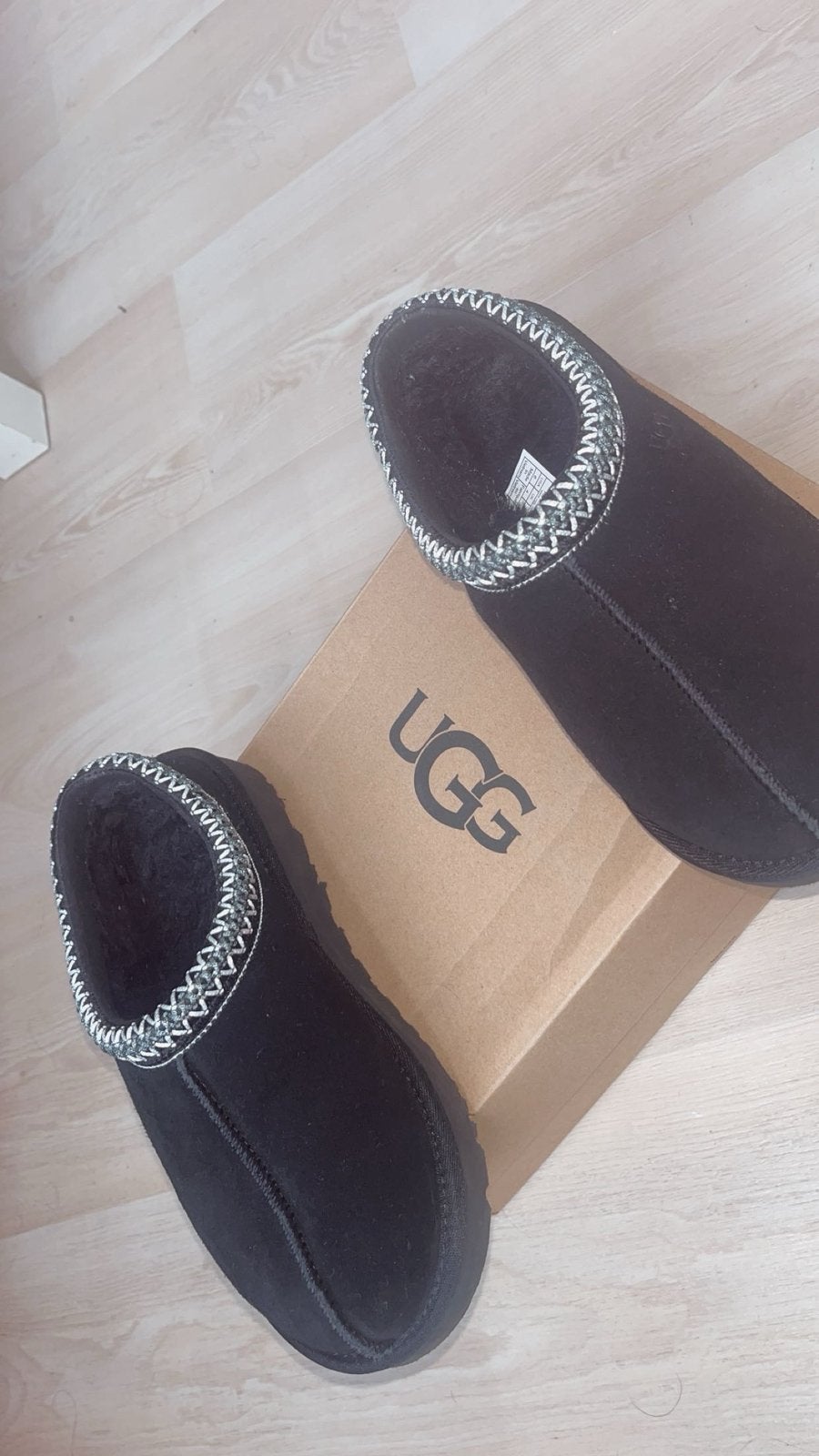 Ugg, Ophalen of Verzenden, Zo goed als nieuw, Maat 38/40 (M)