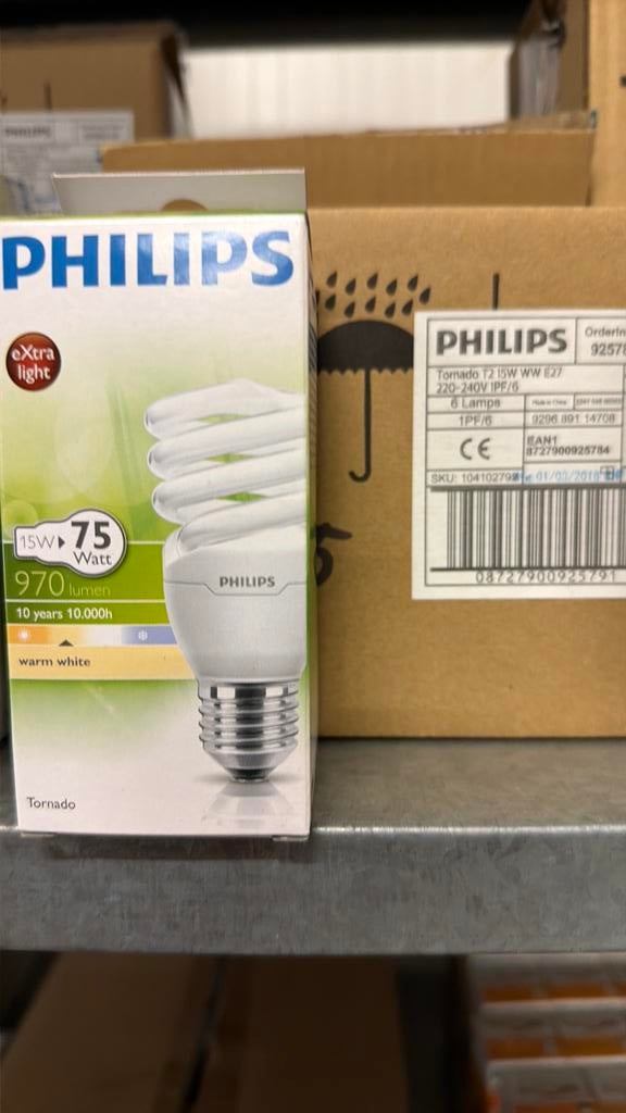 Lamp Philips Tornado 15 wat E 27 warm White, Ophalen of Verzenden, Nieuw, E27 (groot), Spaarlamp
