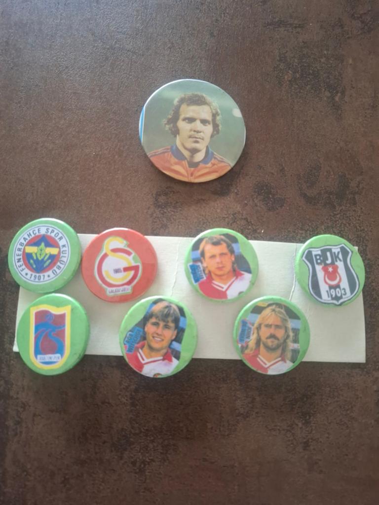 Lot buttons Voetbal, Ophalen of Verzenden, Zo goed als nieuw, Overige onderwerpen, Button