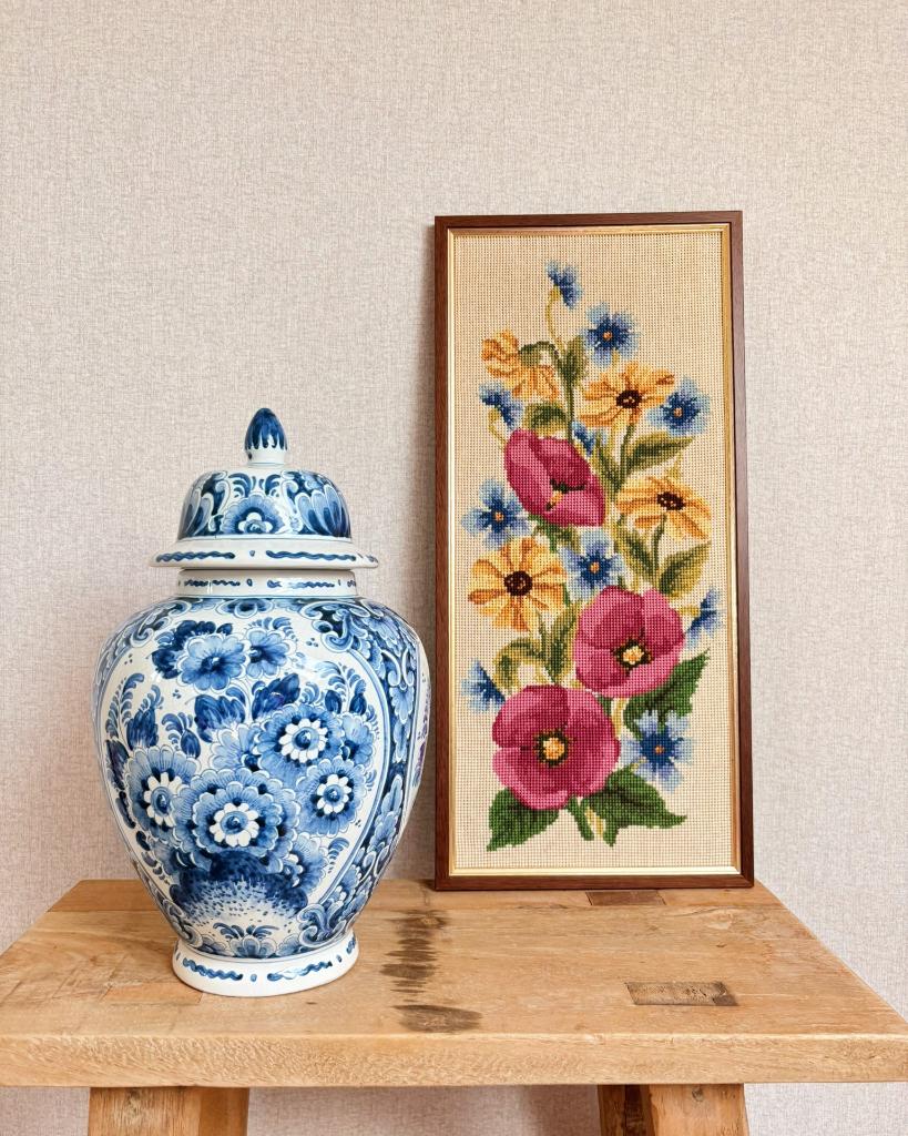 Prachtige delfts blauwe vaas met deksel, Antiek en Kunst, Ophalen of Verzenden