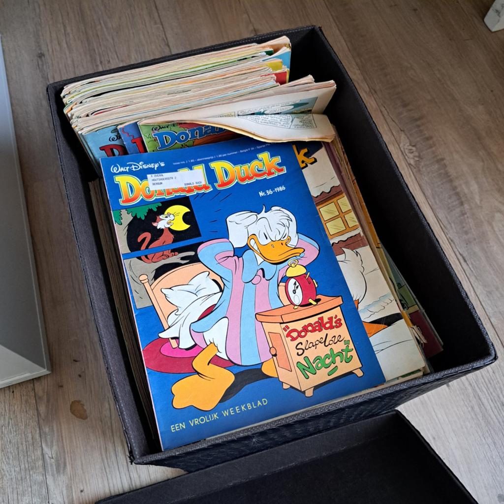 Doos met oude Donald Ducks, Meerdere comics, Ophalen, Gelezen, Europa