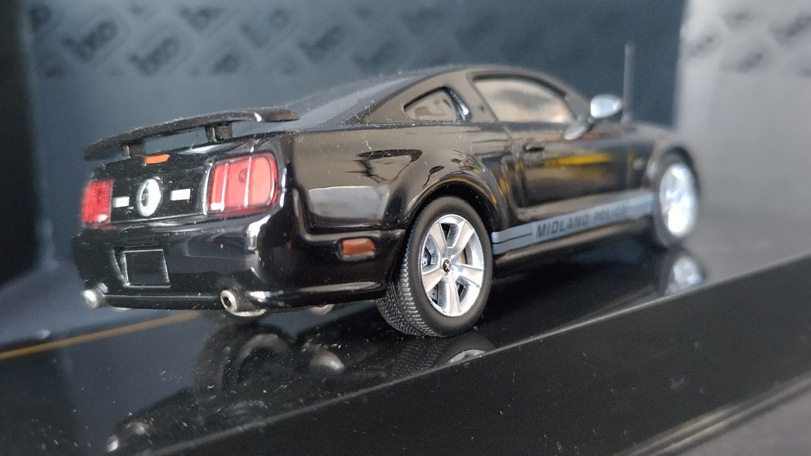 Ford Mustang GT Midland Police 2006 1:43 Ixo Models Pol, Overige merken, Ixo, Auto, Verzenden