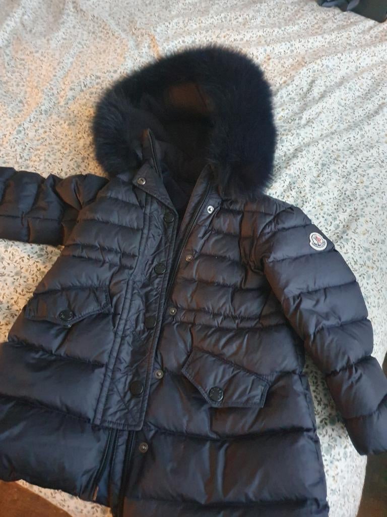 Moncler meisjes jas maat 92 met bontkraag, Gebruikt, Moncler, Meisje, Ophalen of Verzenden