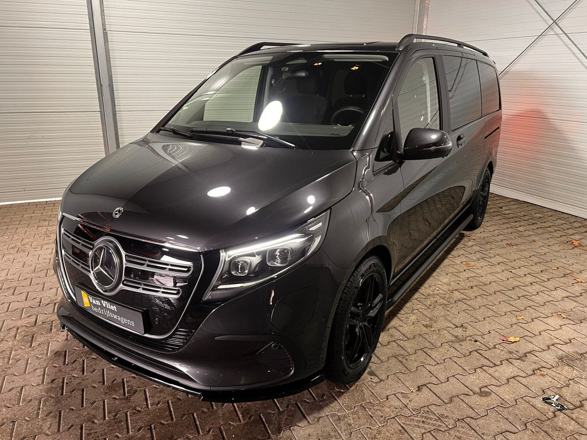 Mercedes-Benz EQV 300 L2 90 kWh VVB416 Prijs zoals getoond, Auto's, Stof, Overige carrosserieën, 2588 kg, Nieuw
