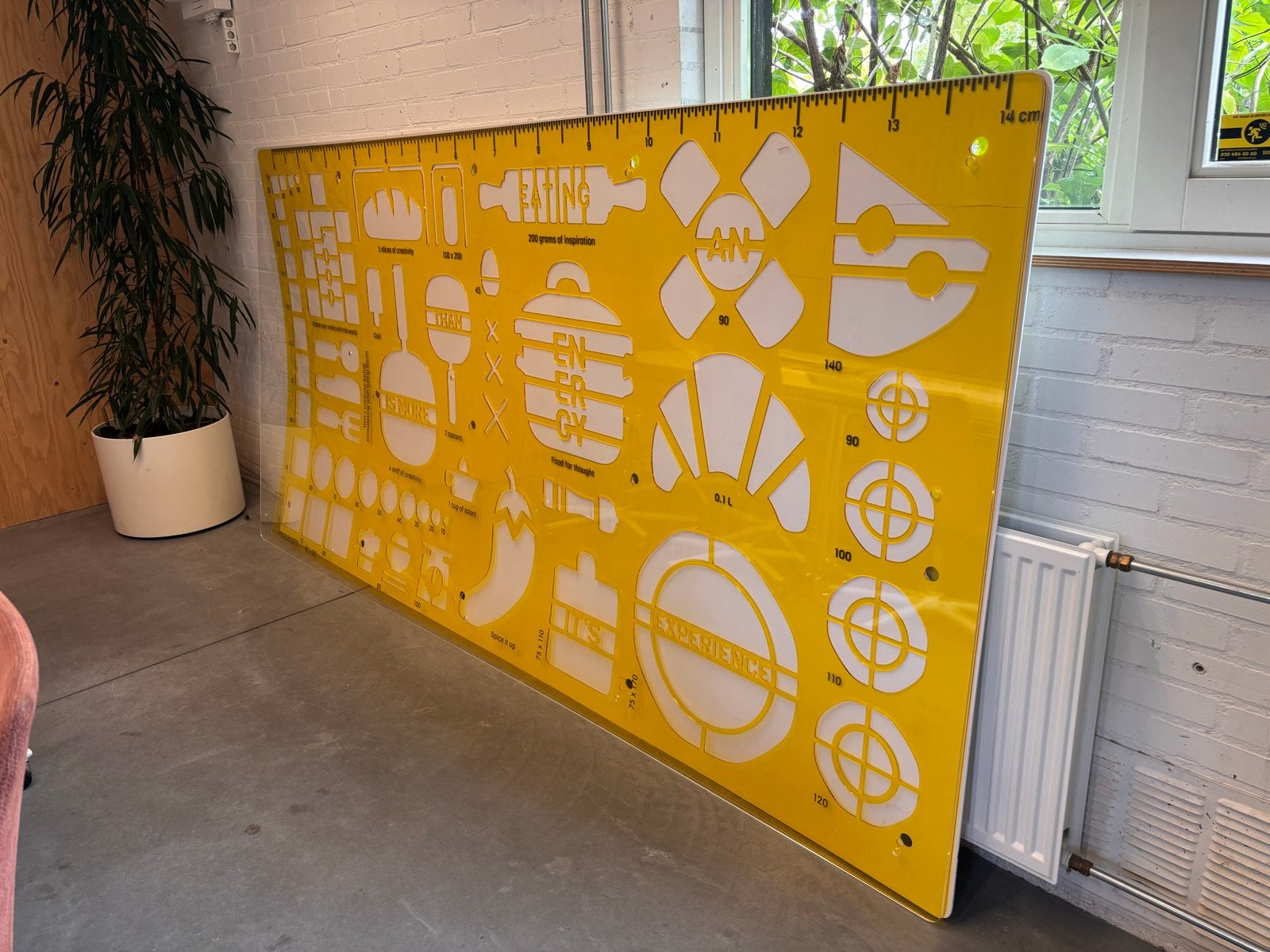 Mega Sjabloon lineaal als wanddecoratie, Ophalen, Eigen ontwerp, 140 cm, Geel