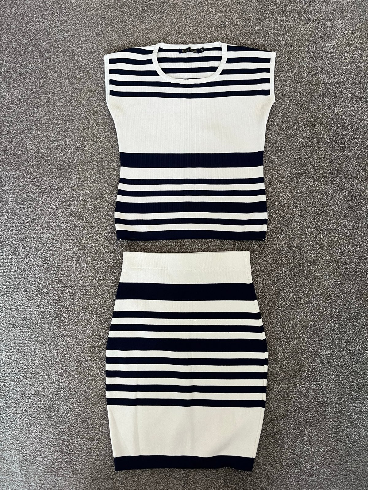 Be A Diva  set: top en rok, Ophalen of Verzenden, Zo goed als nieuw, Meisje, Setje