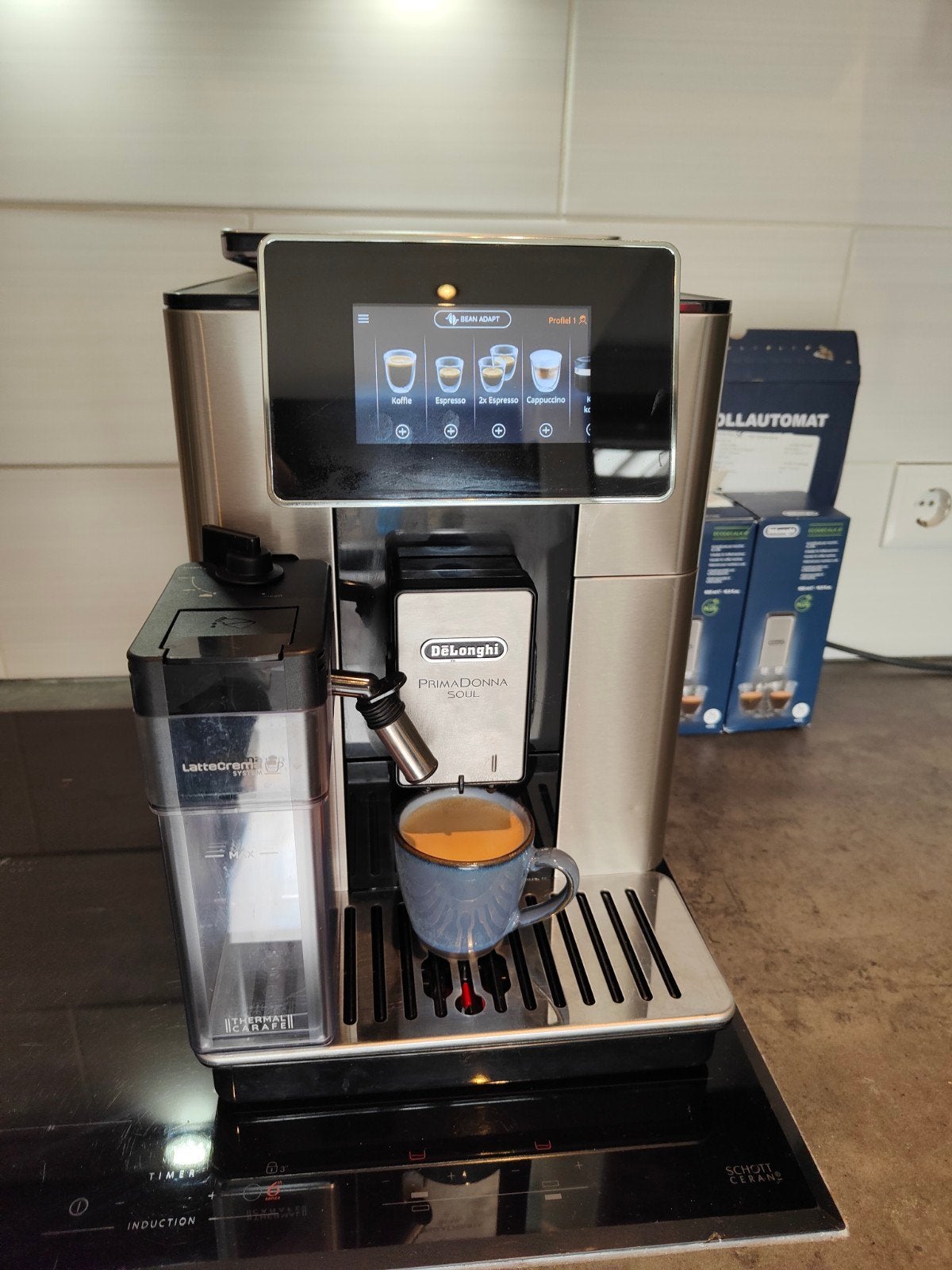 De'Longhi Prima Donna Soul met accessoires, Ophalen, Afneembaar waterreservoir, Gebruikt, Koffiebonen