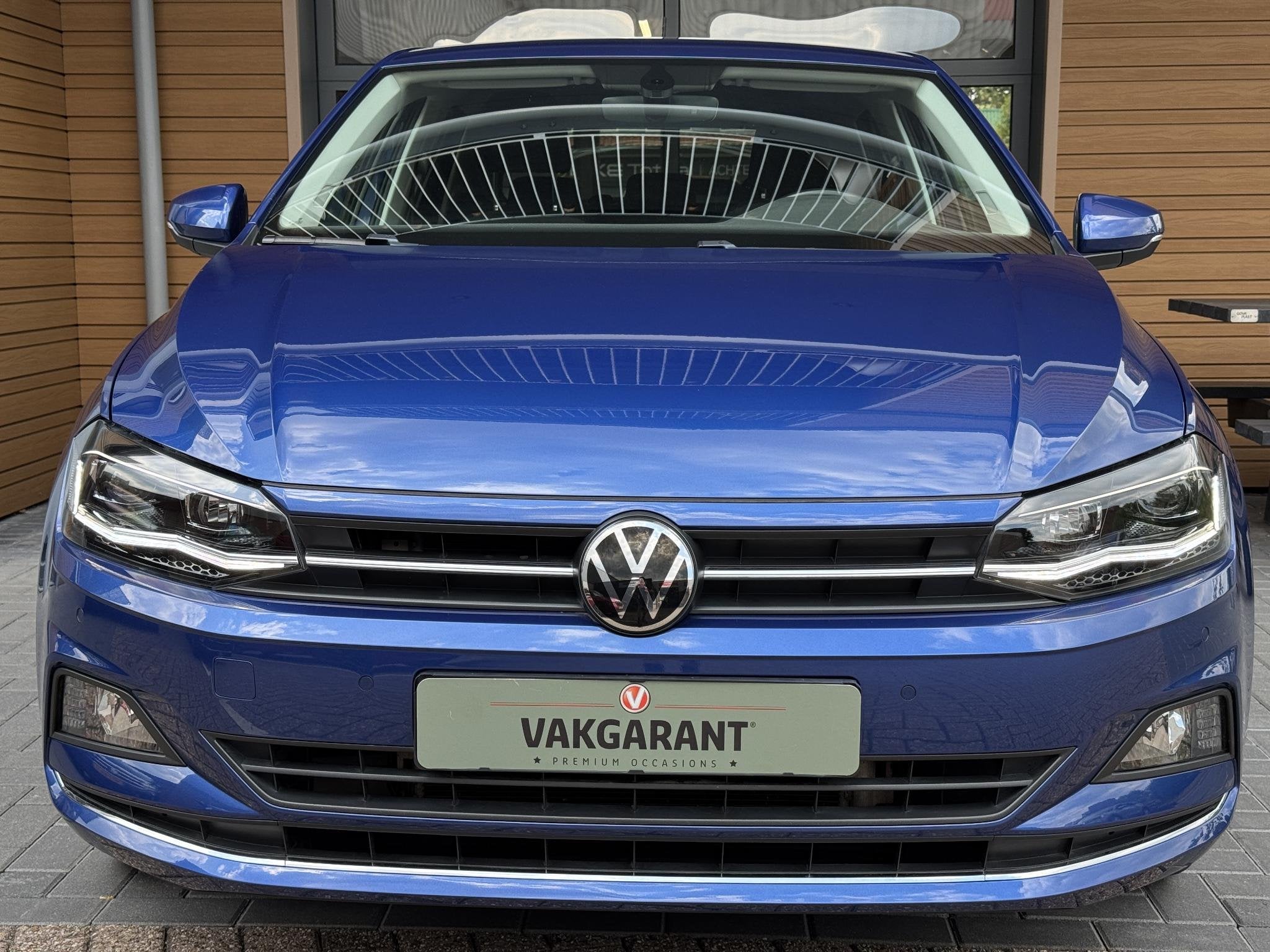 Volkswagen Polo 1.0 TSI Highline,Navi,Appcar,Cruise,Camera, Auto's, Voorwielaandrijving, Dealer onderhouden, Gebruikt, Blauw