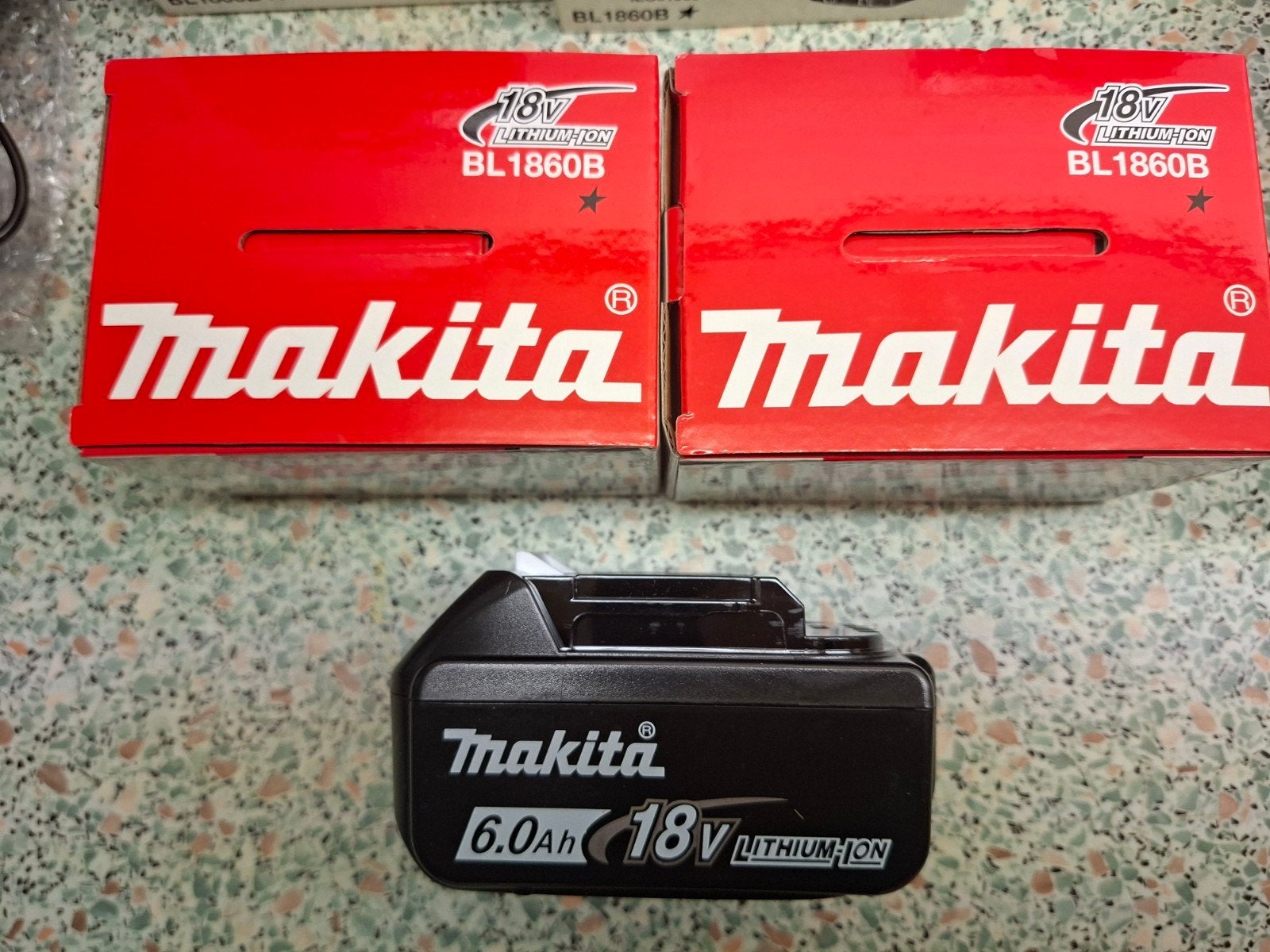Makita 18V 6.0Ah Li-ion Accu BL1860B - Nieuw 3 stuks 125 eur, Ophalen of Verzenden, Nieuw, Overige typen