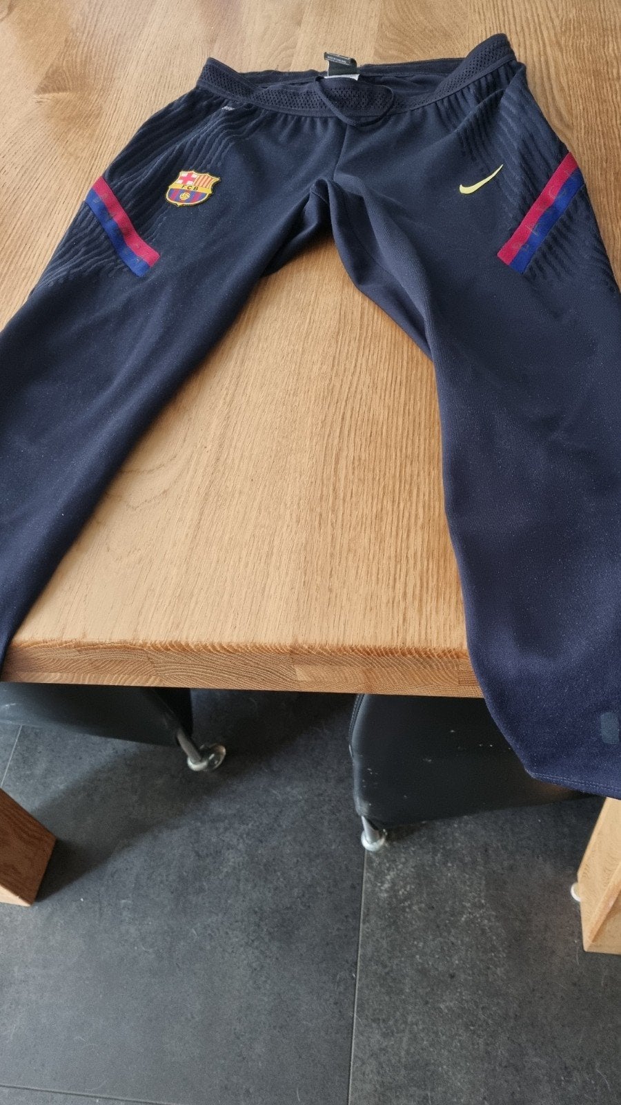 Trainingsbroek FC BARCELONA, Ophalen, Zo goed als nieuw, Blauw, Voetbal