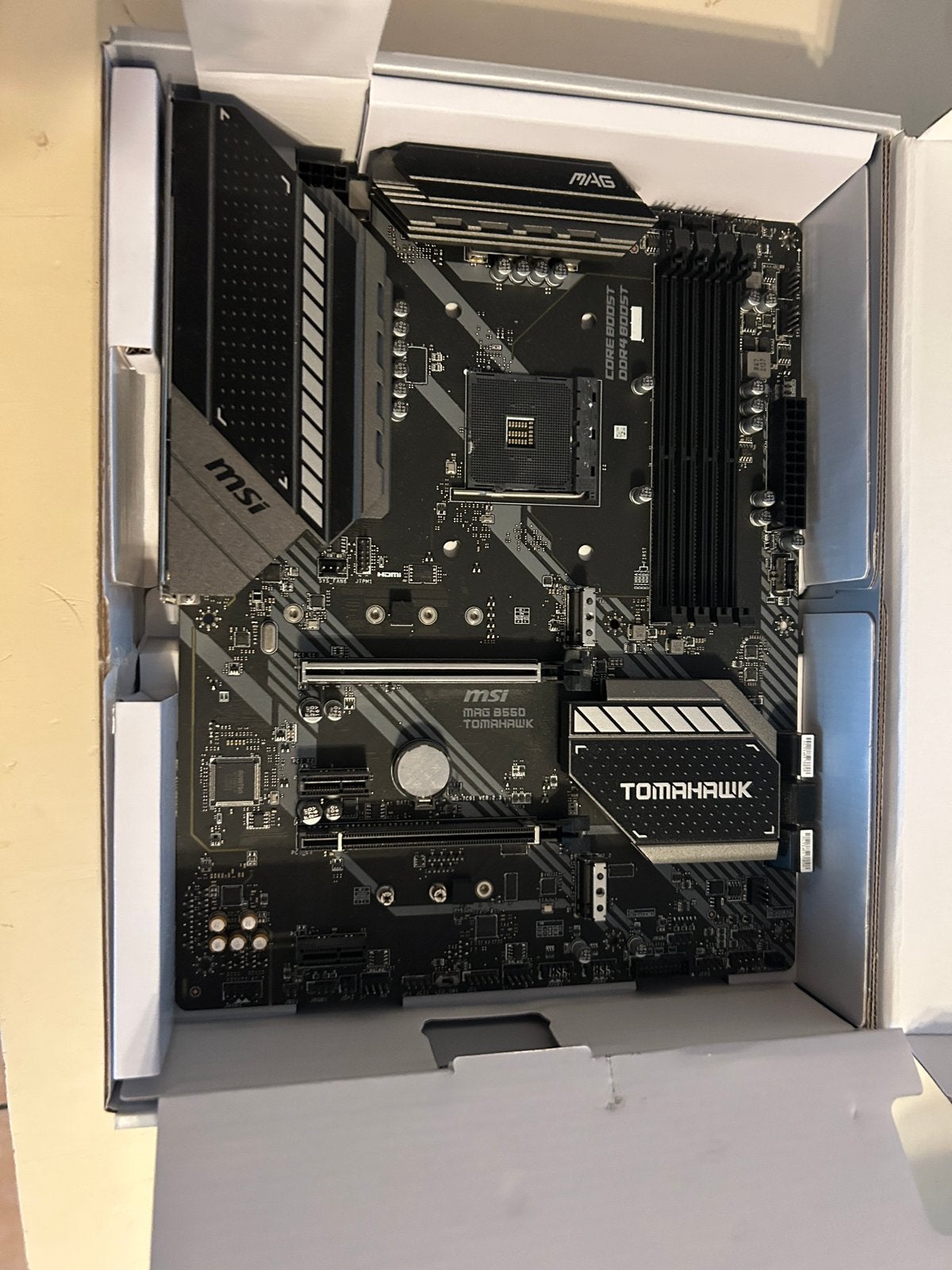 MSI MAG B550 TOMAHAWK moederbord, Computers en Software, Ophalen of Verzenden, Zo goed als nieuw, DDR4