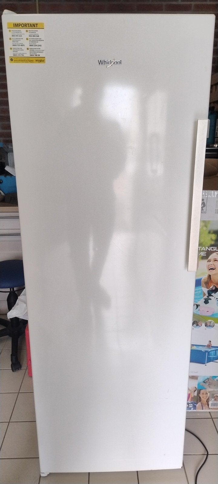Whirlpool 6th Sense No Frost vriezer (koelt, vriest niet!), Minder dan 60 cm, 160 cm of meer, Niet werkend, Vrijstaand