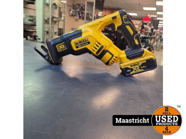 DeWalt DCS367 Accu Reciprozaag 18V 5.0Ah | Nwpr 320 Euro, Dewalt, Zo goed als nieuw, Support@dewalt.com, 701 E. Joppa Road
Towson, MD 21286
USA