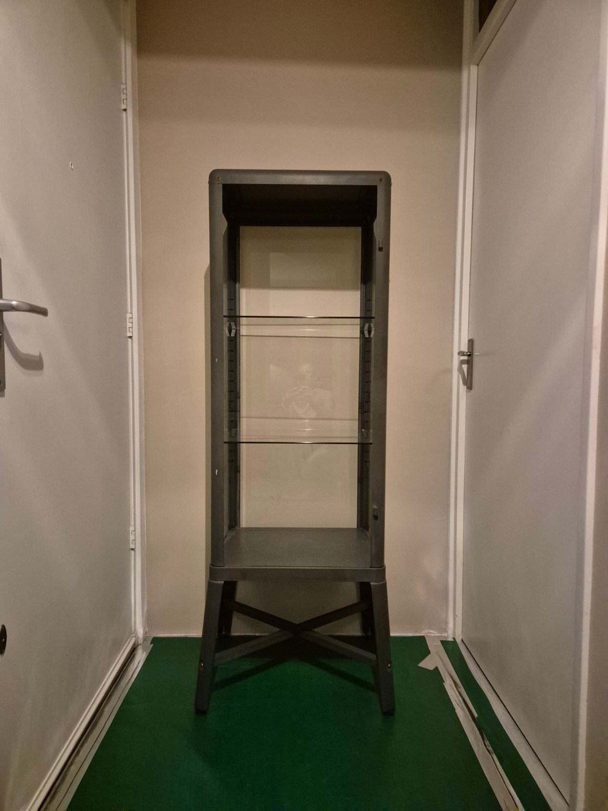Ikea metalen kastje gratis