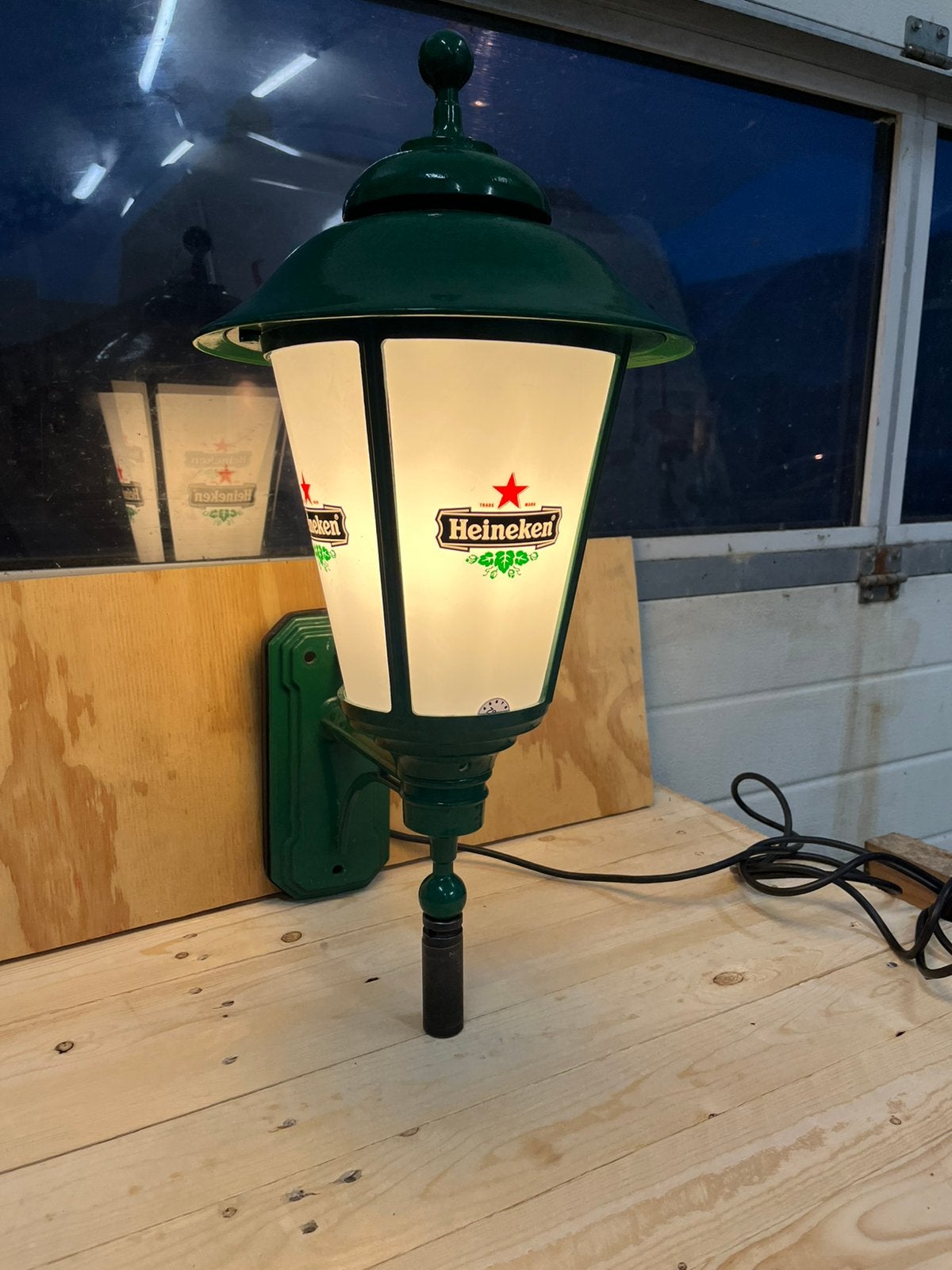 Heineken lamp heineken verlichting heineken lantaarn, Ophalen of Verzenden, Gebruikt, Reclamebord, Plaat of Schild, Heineken