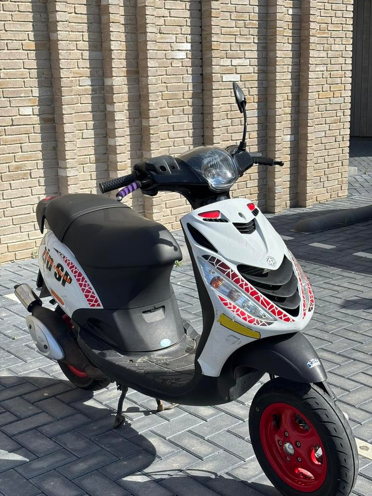 Piaggio zip 50cc 2takt h2o, Fietsen en Brommers, Scooters | Piaggio, Ophalen, Gebruikt, Maximaal 45 km/u, Zip