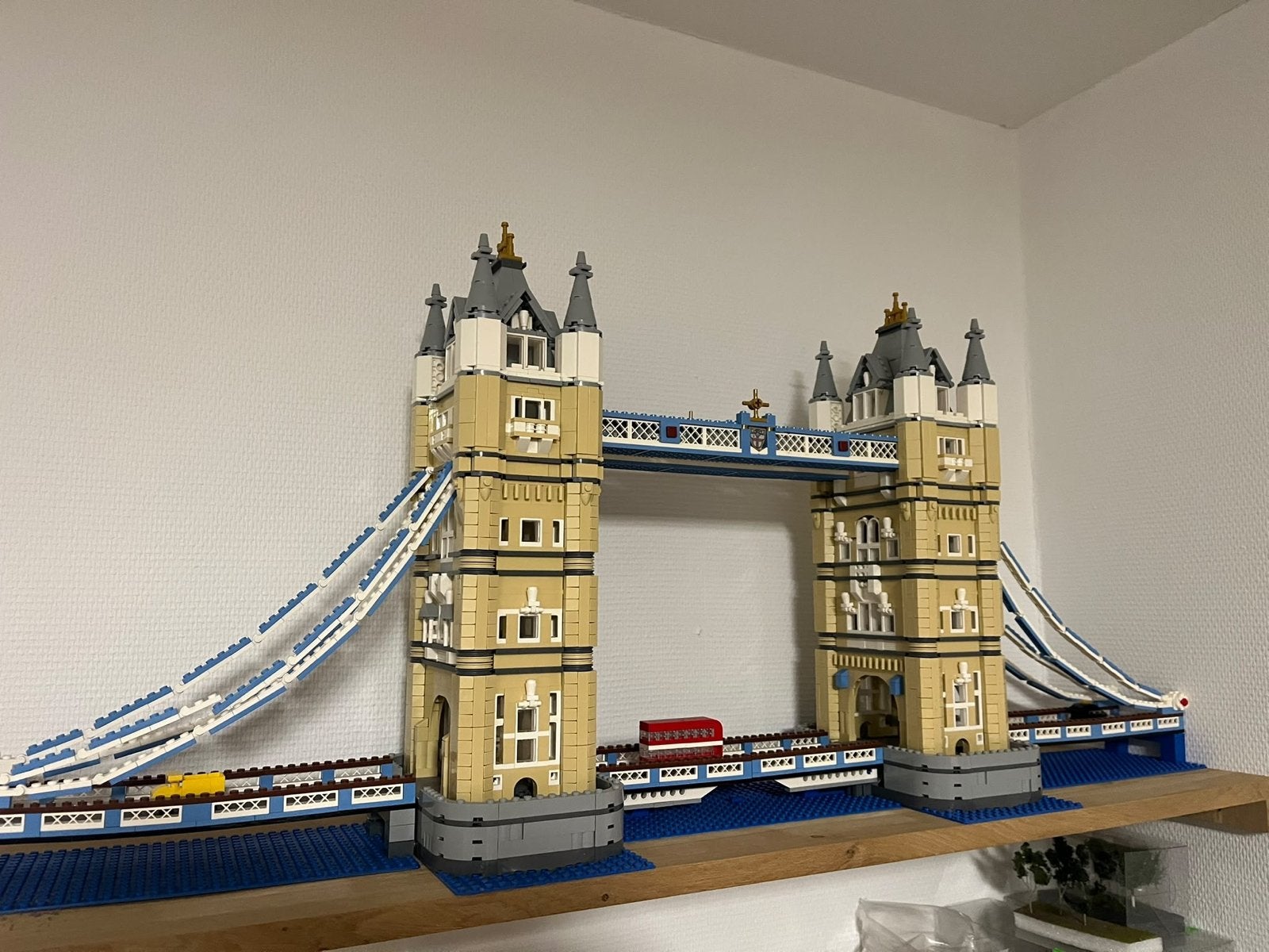 Lego Tower Bridge 10214 - Compleet met doos!, Ophalen of Verzenden, Zo goed als nieuw