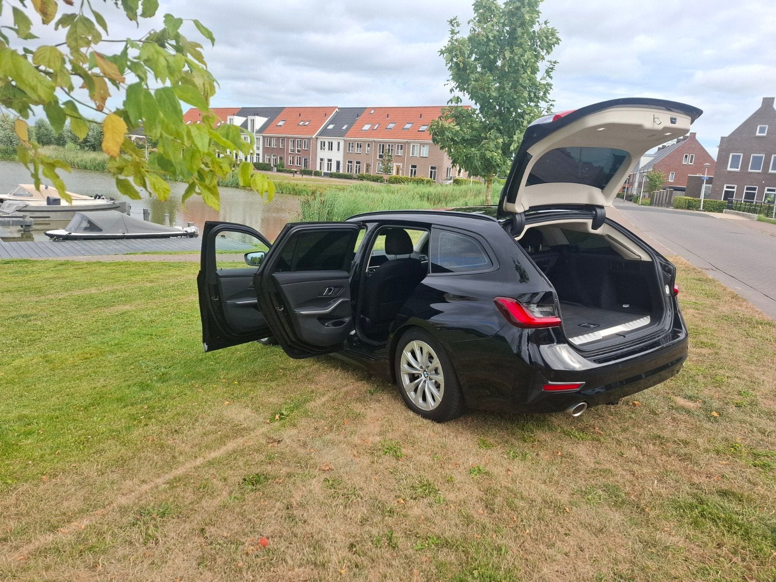 BMW 320e Touring | Hybride | Automaat | Draaibare trekhaak, Auto's, Automaat, 1998 cc, 4 cilinders, Lichtsensor