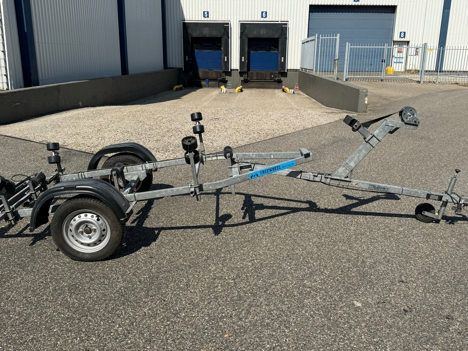 Kantelbare boottrailer met rollen voor RIB boot, Ophalen, Minder dan 1500 kg, Gebruikt, Kantelbaar