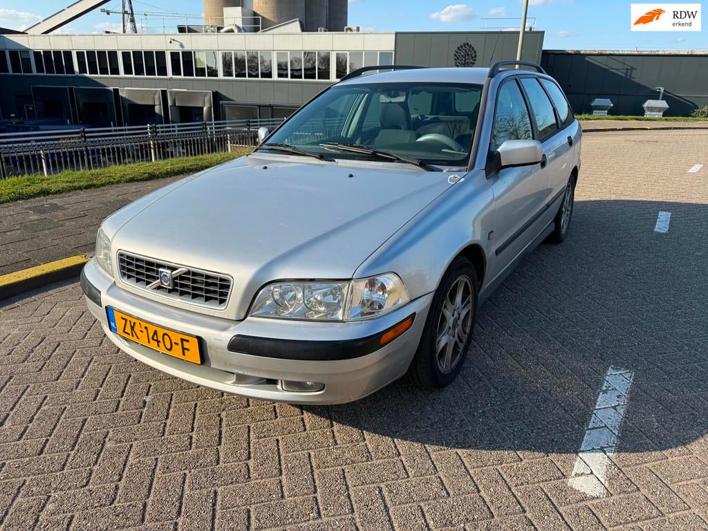 Volvo V40 1.8 Europa_MET NIEUWE APK !, Stof, 4 cilinders, 122 pk, 665 kg