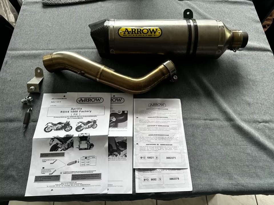 ARROW Slip-On uitlaatdemper Aprilia RSV / Tuono V4 1000 1100, Ophalen of Verzenden, Gebruikt