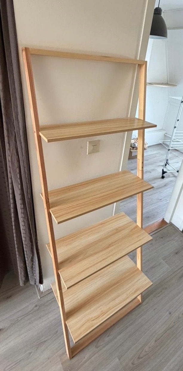 Houten ladderkast met 4 planken, Ophalen, Gebruikt