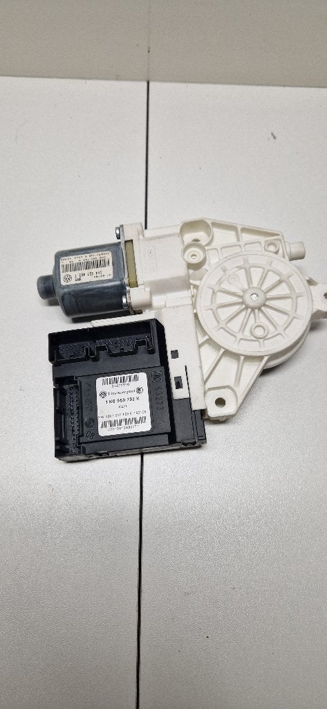VW GOLF V FL RAAMMOTOR / 1KO 959 792 K, Gebruikt, Volkswagen, Ophalen of Verzenden, VW