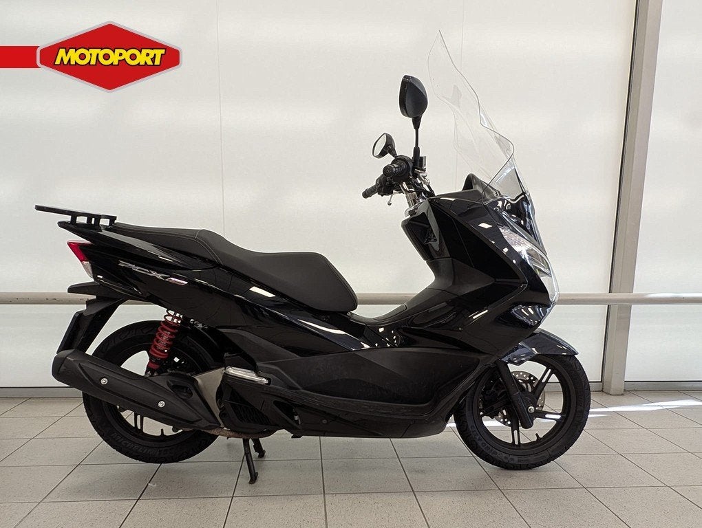 Honda PCX 150 (bj 2017), Scooter, Bedrijf, Honda Motor Europe Limited, Customer.service@honda-eu.com