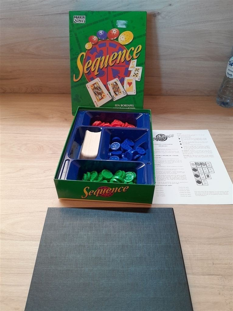 Sequence een bordspel voor kaarters - s3786, Verzenden, Zo goed als nieuw