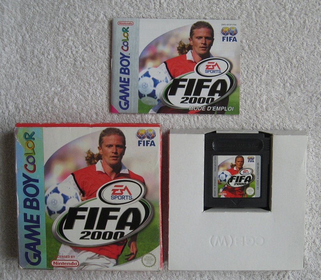 FIFA 2000 met boekje + doosje (EUR) voor GBC, Spelcomputers en Games, Gebruikt, 1 speler, Ophalen of Verzenden, Vanaf 3 jaar