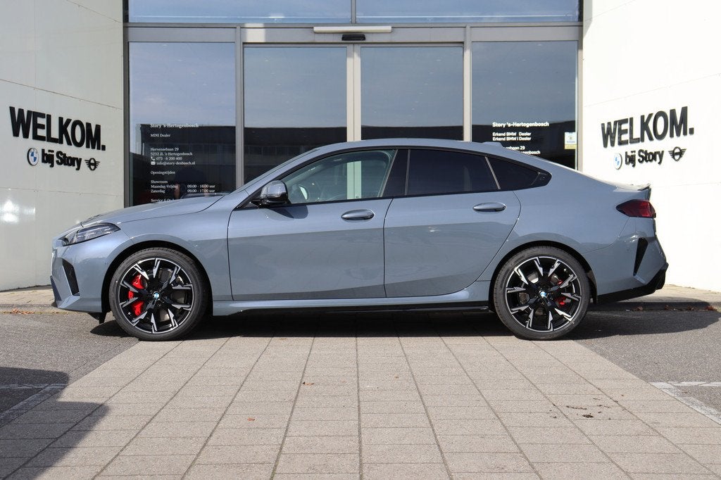 BMW 2 Serie Gran Coupé 220 M Sport Automaat / Sportstoelen, 156 pk, Leder, 3 cilinders, Sedan