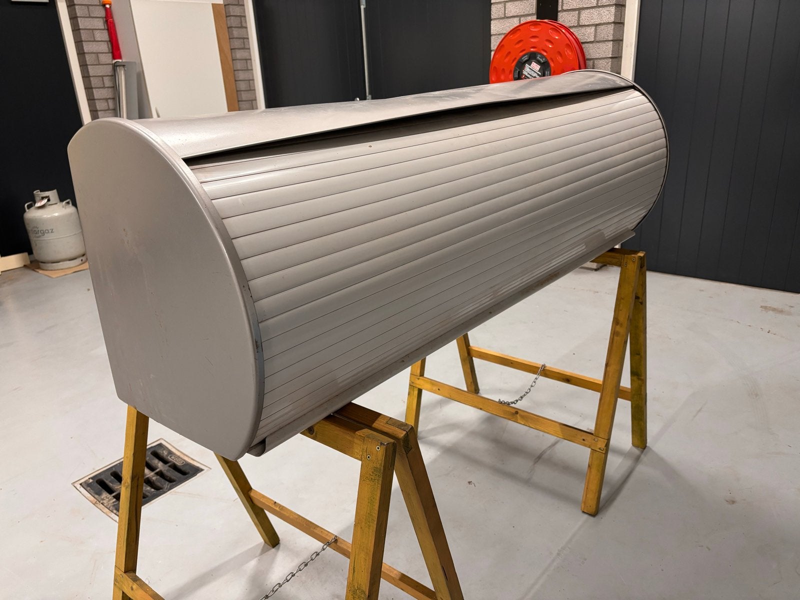 metalen horizontale rolluikkast - industrieel design, Ophalen, Gebruikt, 150 tot 200 cm, Minder dan 100 cm